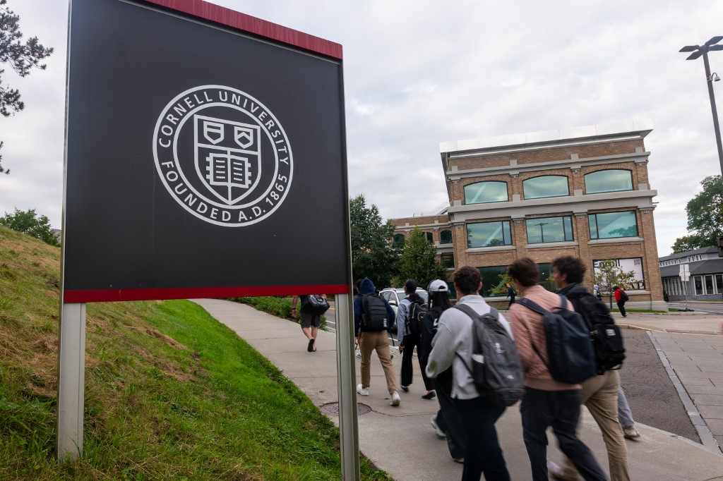 Βιασμός φοιτήτριας στο πανεπιστήμιο Cornell: Νέα στοιχεία για την υπόθεση – Τι κατέθεσε η γυναίκα που κατήγγειλε σεξουαλική επίθεση από επτά άνδρες