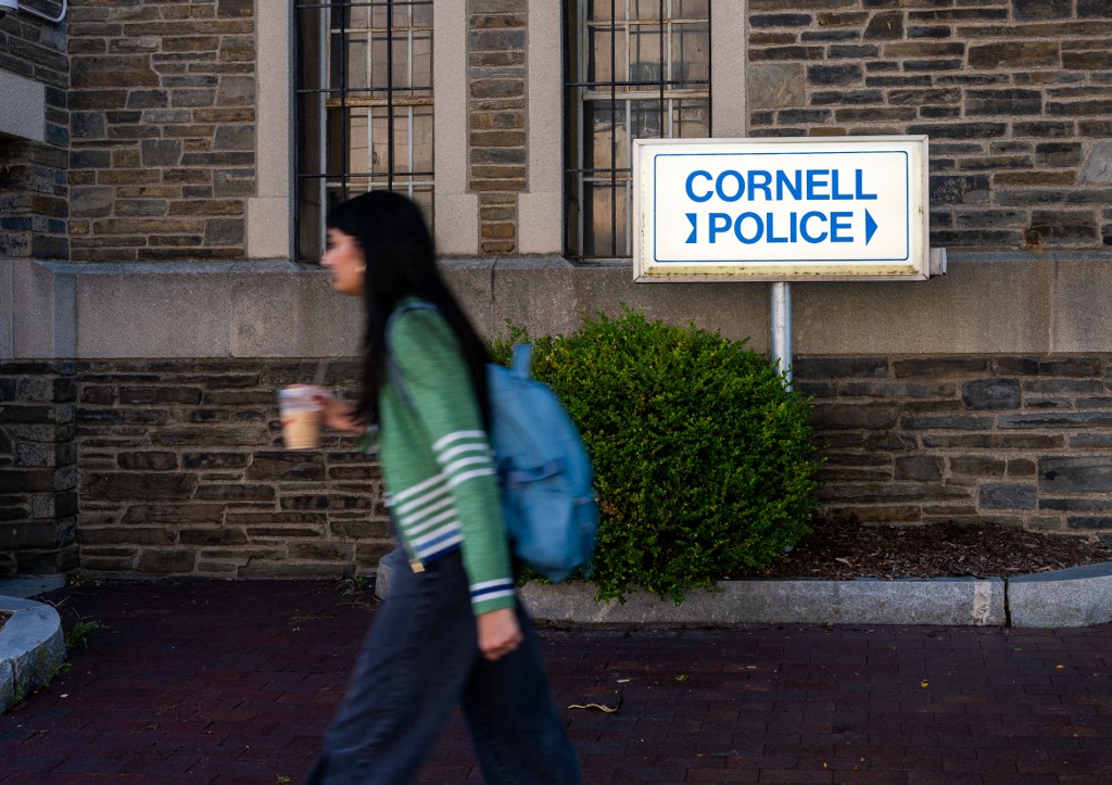 Βιασμός φοιτήτριας στο πανεπιστήμιο Cornell: Νέα στοιχεία για την υπόθεση – Τι κατέθεσε η γυναίκα που κατήγγειλε σεξουαλική επίθεση από επτά άνδρες