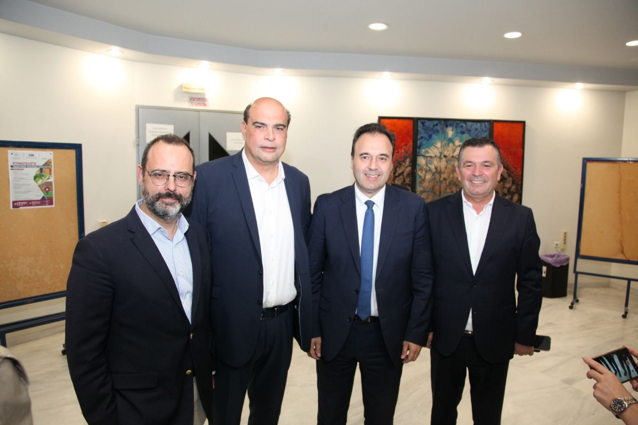 1000009965 Στον Βόλο ο Δ. Παπαστεργίου: «Η ψηφιοποίηση είναι ευκολία, αλλά και διαφάνεια»