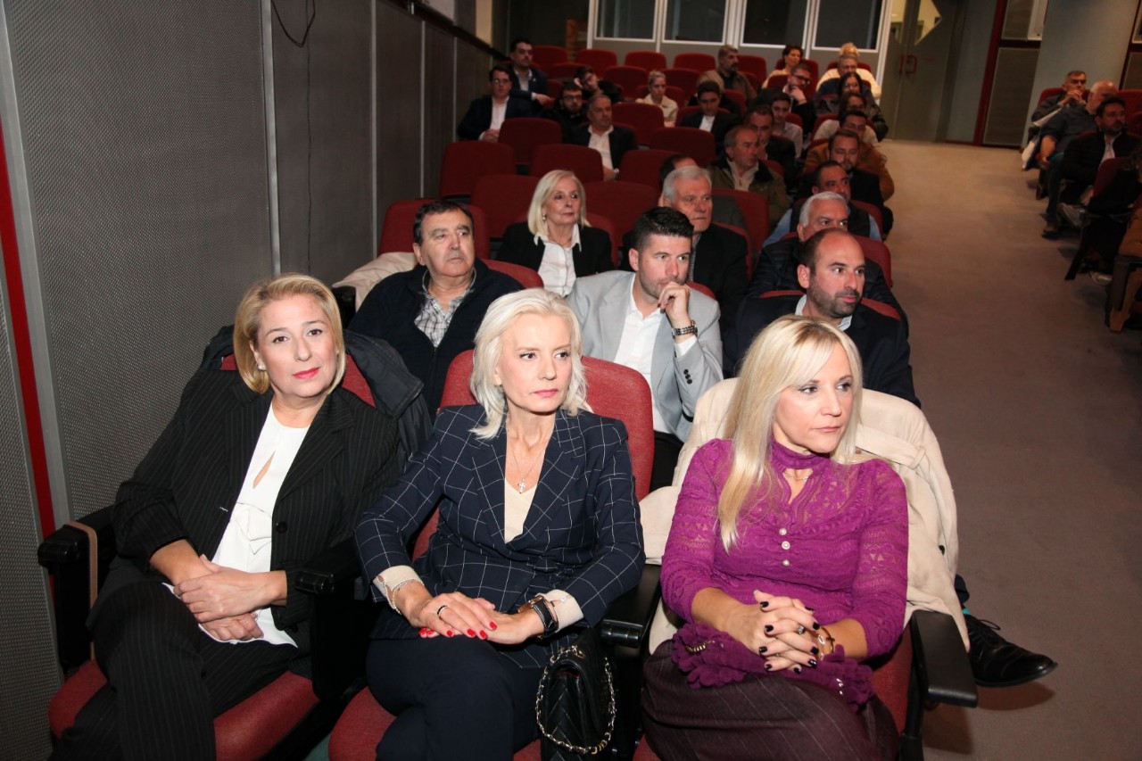 1000009967 Στον Βόλο ο Δ. Παπαστεργίου: «Η ψηφιοποίηση είναι ευκολία, αλλά και διαφάνεια»