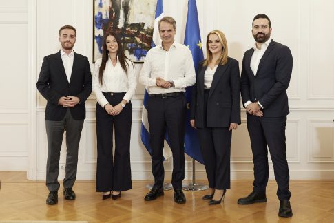 Δένδιας για την 28η Οκτωβρίου: Μετασχηματίζουμε τις Ένοπλες Δυνάμεις για την αποτελεσματική προάσπιση της εθνικής κυριαρχίας