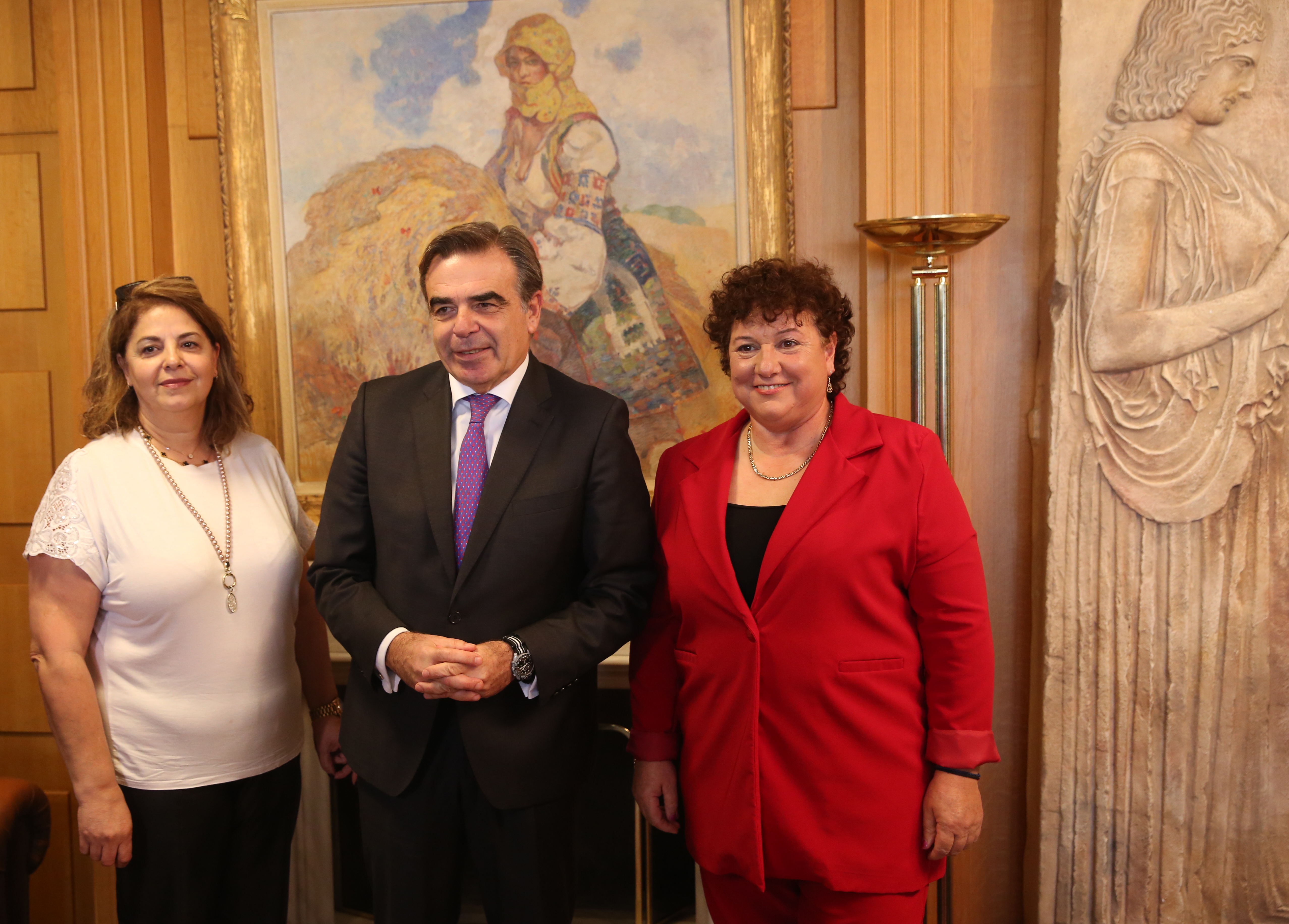 Μαργαρίτης Σχοινάς: Πρωτοβουλία για τη δημιουργία δικτύου Ελληνίδων αγροτισσών