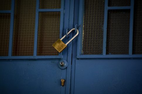 Η ΕΕ καλεί τον Νίγηρα να <strong>απελευθερώσει</strong> τον ανατραπέντα πρόεδρο Μπαζούμ