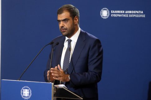 ΠΑΣΟΚ: 13 παρεμβάσεις για το ιδιωτικό χρέος – Προστασία πρώτης κατοικίας και ρύθμιση οφειλών έως 120 δόσεις