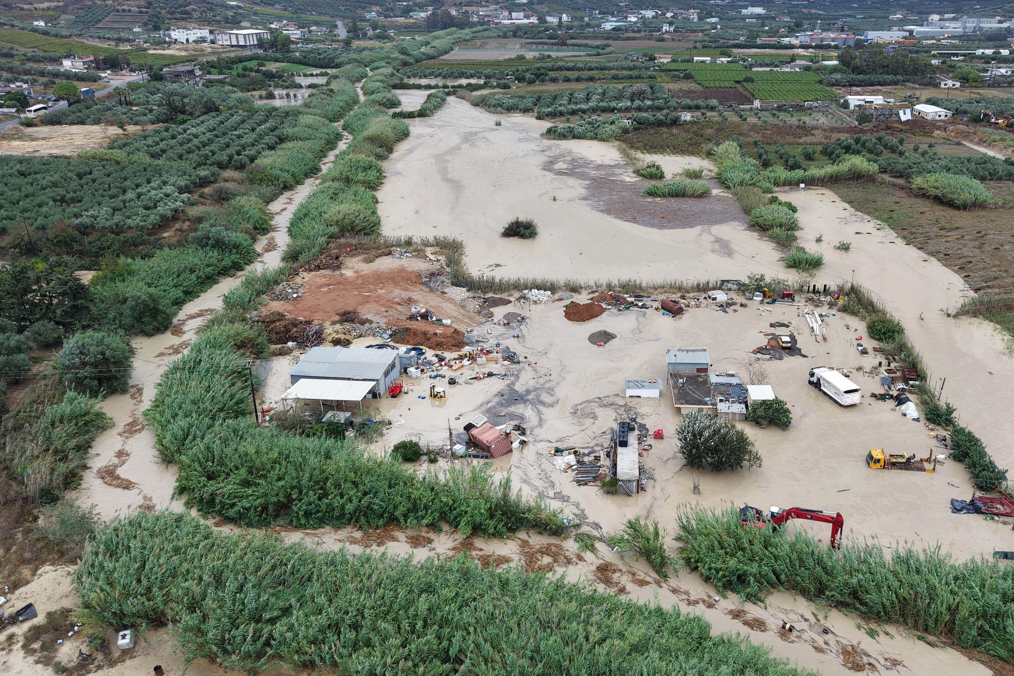 Εικόνες βιβλικής καταστροφής στην Κρήτη: Συναγερμός για την εξέλιξη της κακοκαιρίας – Σε μία ημέρα έβρεξε όσο σε έναν χρόνο στην Αθήνα