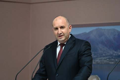 Στο ξενοδοχείο της Εθνικής ο Μητσοτάκης: «Εκπλήξατε πολλούς, αλλά όχι τους εαυτούς σας»