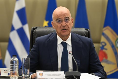 Η Σαουδική Αραβία ανακοίνωσε ότι αναχαίτισε βαλλιστικό πύραυλο που είχε στόχο το Ριάντ – Εκρήξεις στη σουδαραβική πρωτεύουσα