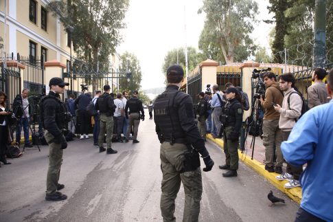Γαλλία: Ένας νεκρός και τέσσερις τραυματίες από πυροβολισμούς – Συνελήφθη ο δράστης, ανέλαβε η Αντιτρομοκρατική