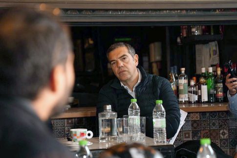 Καλαμάτα: «Πουλιά» του Σώματος Ελληνικού Οδηγισμού πρόσφεραν βιβλία και παιχνίδια στην Παιδιατρική Κλινική
