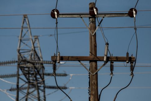 Τραμπ κατά Ζελένσκι: «Ήρθε η ώρα η Ουκρανία να αποκτήσει νέο πρόεδρο» – Η συμφωνία με τη Ρωσία και η οργή του Κιέβου