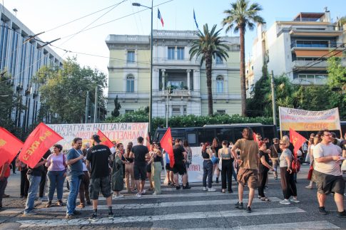 Τι βάζει «φωτιά» στην Ευρώπη: Γαλλία, Αλβανία, Ιταλία, Βέλγιο και Πορτογαλία σε κλοιό διαδηλώσεων και βίαιων επεισοδίων – Χιλιάδες συλλήψεις