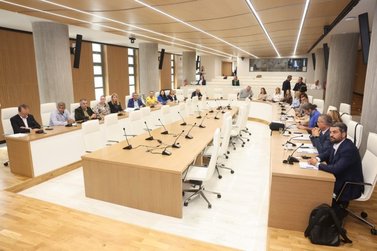 Στ. Αρναουτάκης: Οριζόντια χρηματοδότηση 48 εκατ. ευρώ στους δήμους της Κρήτης από το Περιφερειακό Πρόγραμμα Ανάπτυξης