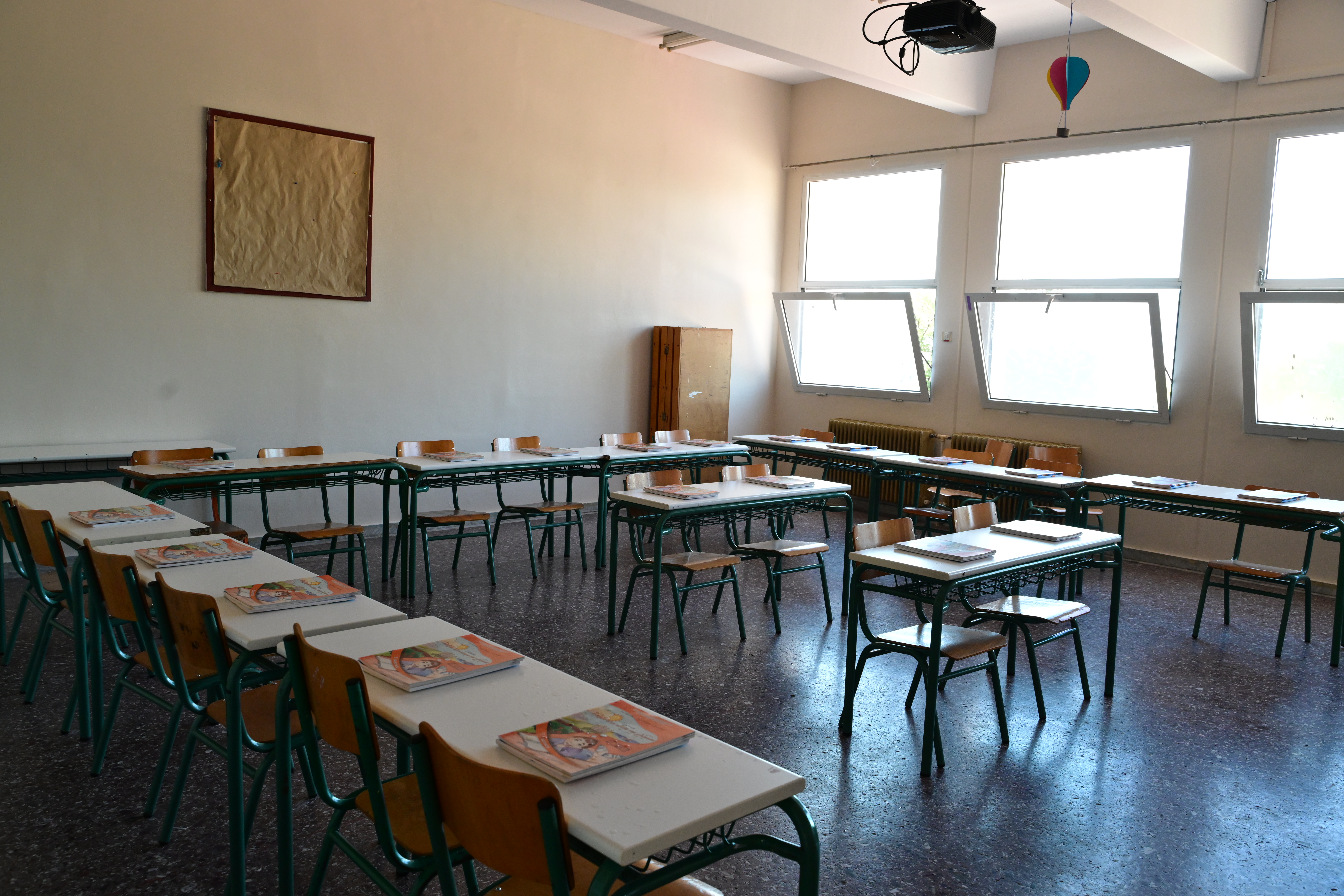 Στάση εργασίας από ΟΛΜΕ και ΑΔΕΔΥ για να στηρίξουν οι εκπαιδευτικοί τους ναυτεργάτες