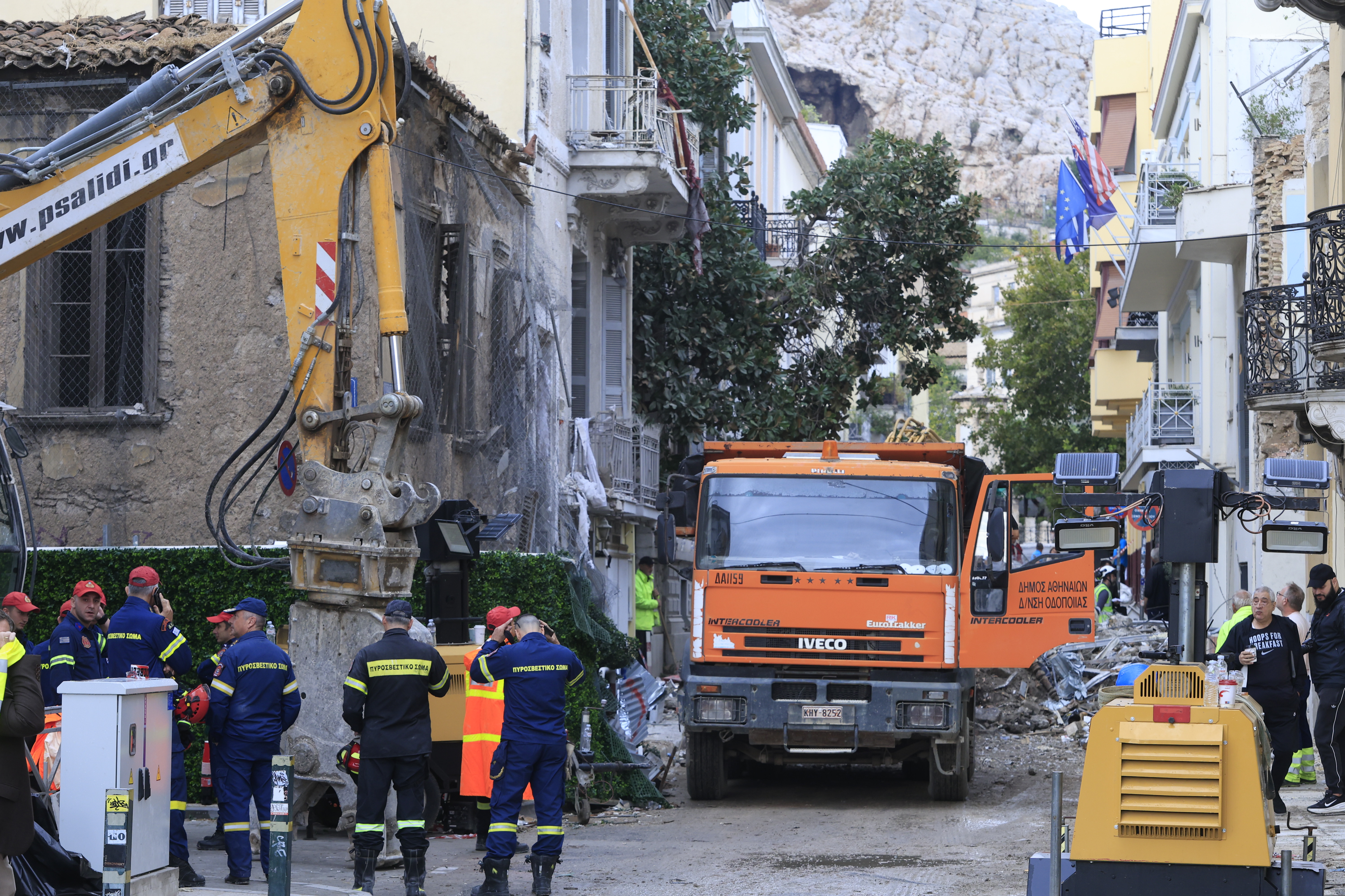 Έκρηξη στην Πλάκα: Πώς έφτασαν οι Αρχές στα ίχνη των δραστών – Η έρευνα των 34 ημερών και η ανασύσταση του χώρου