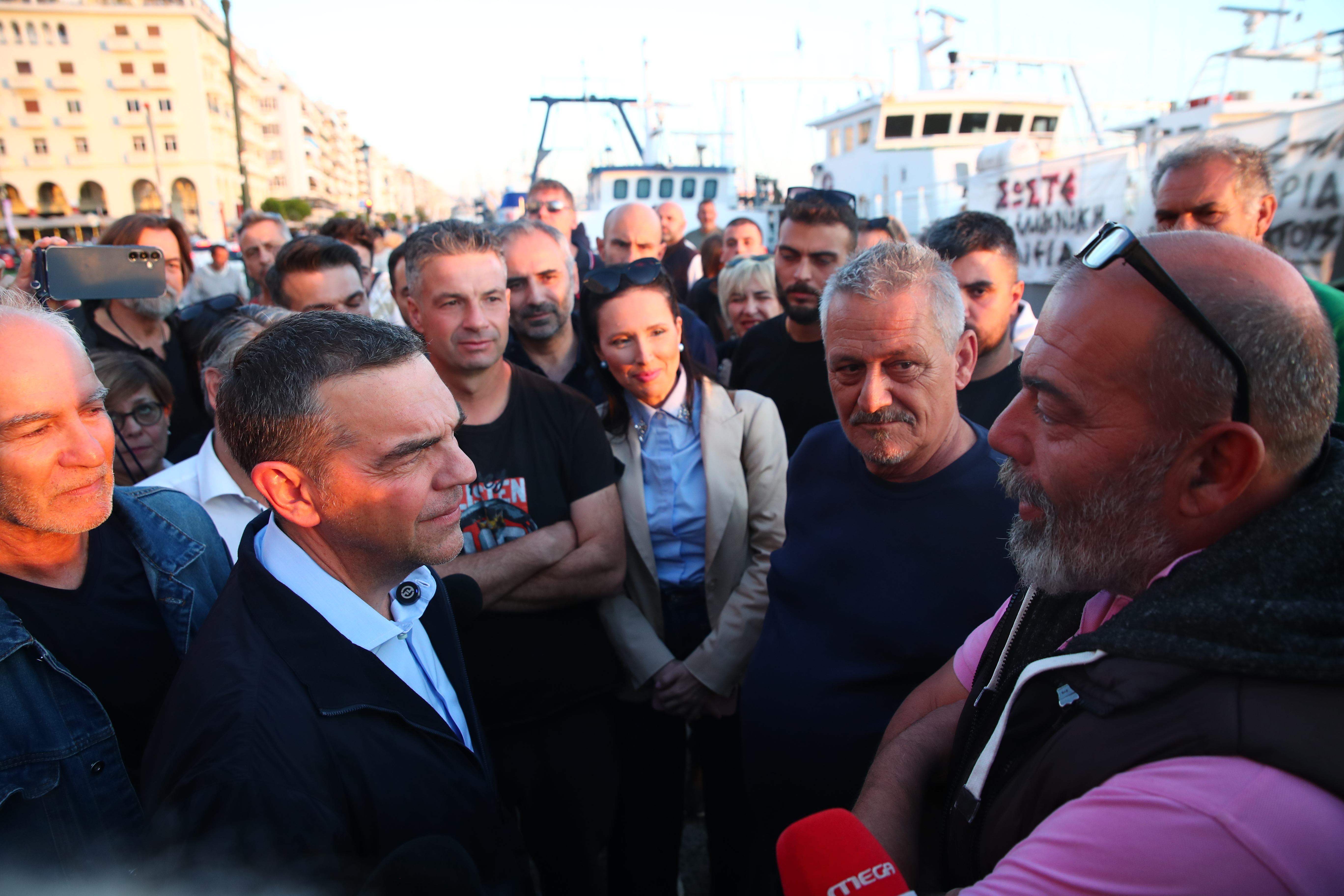 Συνάντηση του Αλέξη Τσίπρα με εκπροσώπους αλιέων στη Θεσσαλονίκη
