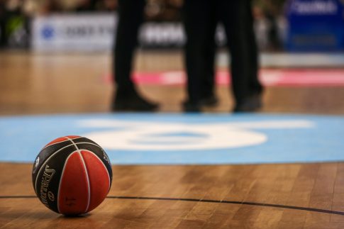 Θεσσαλονίκη: Κακοποιούσε σκύλο για να την εκφοβίσει – Συνελήφθη 18χρονος μετά από καταγγελία της συντρόφου του