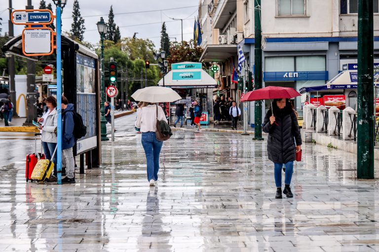 Καιρός 14 Οκτωβρίου: Red Code, ισχυρές καταιγίδες και άνεμοι έως 10 μποφόρ – Στο κόκκινο η Εύβοια