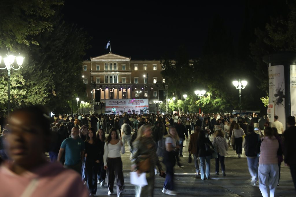 Διήμερο φοιτητικών κινητοποιήσεων σε Αθήνα και Θεσσαλονίκη: Σκηνές στο Σύνταγμα και συναυλία διαμαρτυρίας – Πανεκπαιδευτικό συλλαλητήριο την Τετάρτη