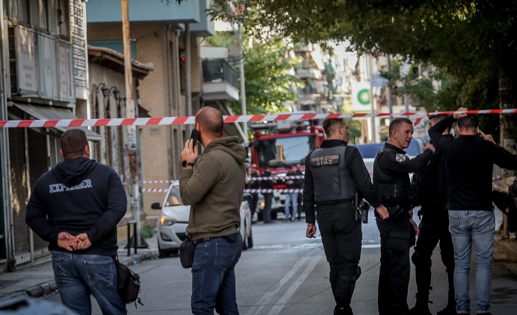 Κολωνός: Τα δύο σενάρια για την έκρηξη και τα αναπάντητα ερωτήματα – Βίντεο ντοκουμέντα του ΕΡΤnews