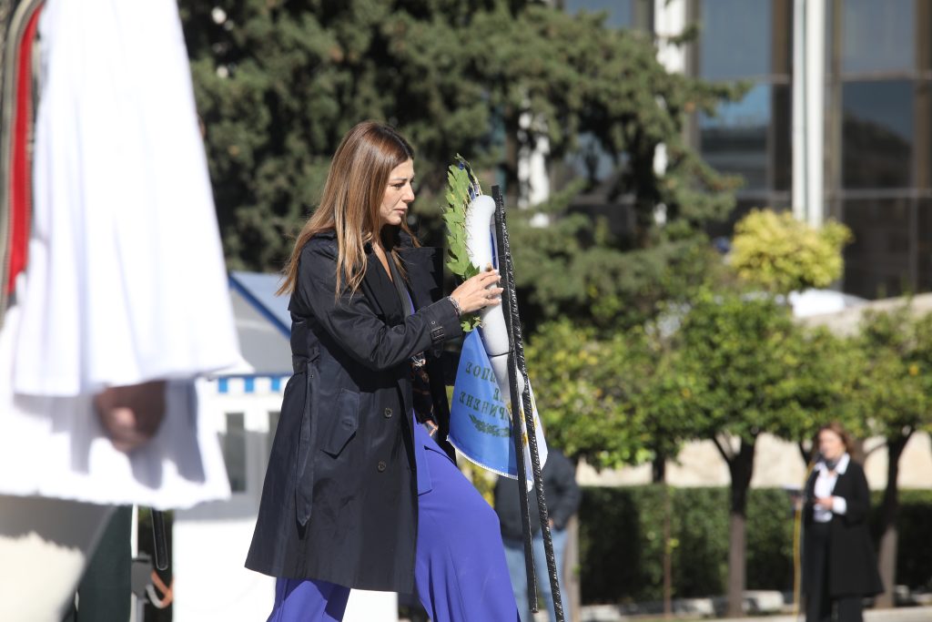 Η Αθήνα τιμά την εθνική επέτειο της 28ης Οκτωβρίου: Με λαμπρότητα πραγματοποιήθηκε η μαθητική παρέλαση στο Σύνταγμα