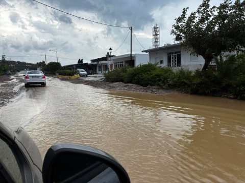 Διμήνι Βόλου: Αντιδράσεις κατοίκων για την εγκατάσταση μεγάλης κεραίας κινητής τηλεφωνία