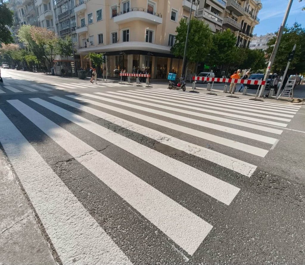 Θεσσαλονίκη: Νέα παρέμβαση στην οδό Τσιμισκή δίνει λύση στο συνωστισμό των πεζών στη συμβολή με την Αγίας Σοφίας