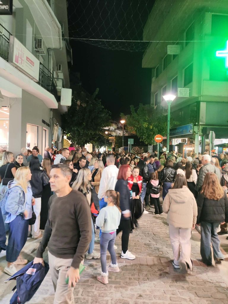 «Ραντεβού στη Μακεδονομάχων»: Η Κοζάνη έδωσε χώρο στους ανθρώπους και υποδέχθηκε τους πρωτοετείς