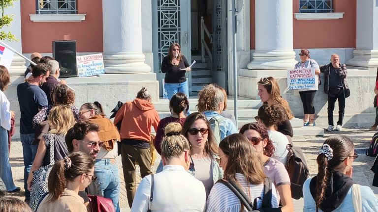 Σάμος: Σε πλειστηριασμό η πρώτη κατοικία 50χρονης – Κινητοποίηση αλληλεγγύης στο Βαθύ
