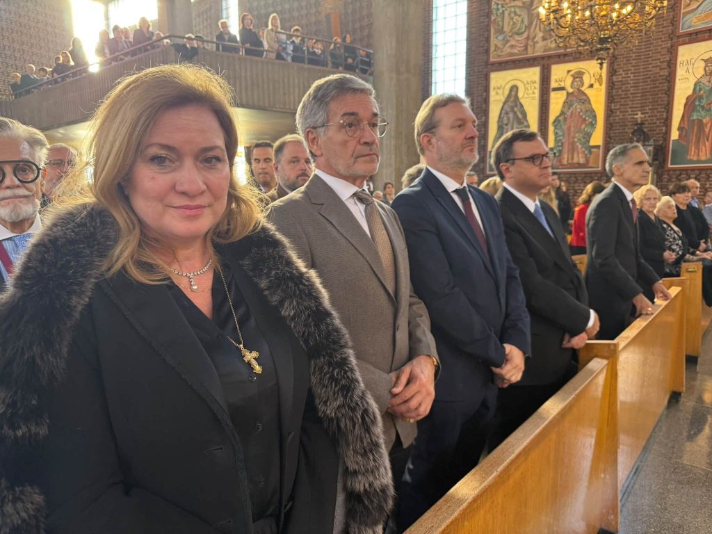 Η Ομογένεια του Μοντρεάλ τίμησε το Έπος του ’40 υποδεχόμενη τον νέο Προκαθήμενο της Εκκλησίας του Καναδά