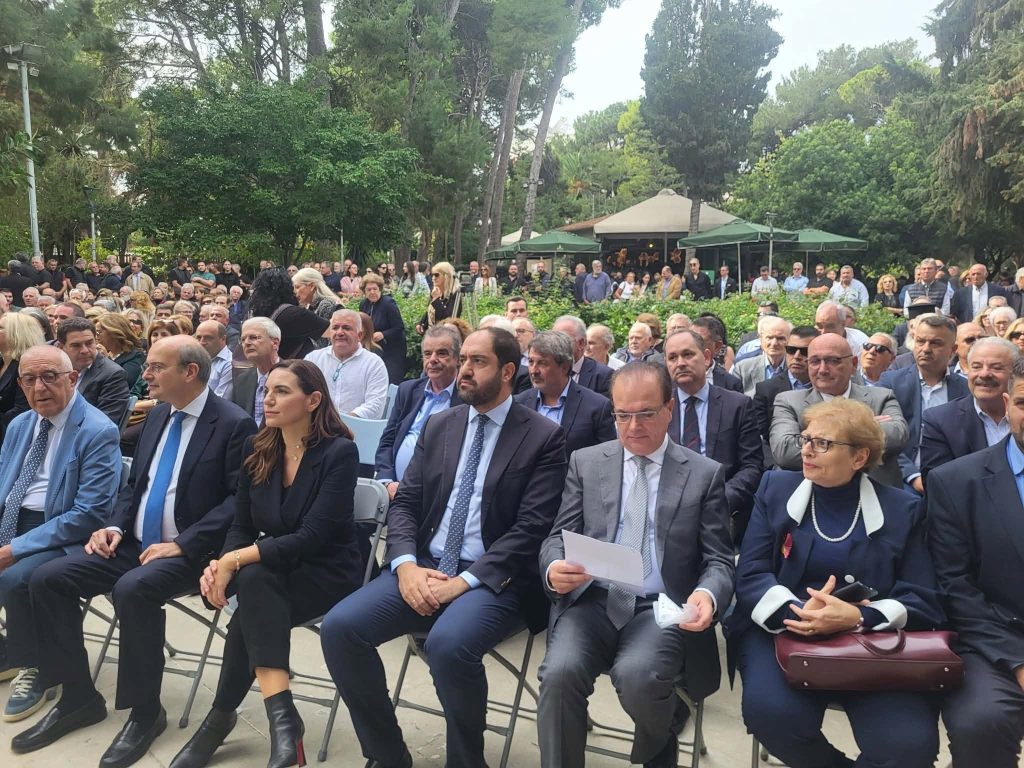 Ρέθυμνο: Αποκαλυπτήρια προτομής του Γιάννη Κεφαλογιάννη στον Δημοτικό Κήπο