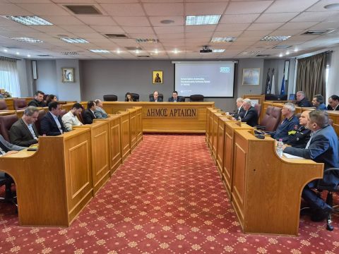 Χρυσοχοΐδης στους Φιλιάτες: 25 εκατ. ευρώ για τις φυλακές και προκήρυξη για 60 συνοριοφύλακες