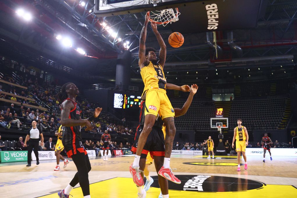 Basketball Champions League: Κατέρρευσε στο δεύτερο ημίχρονο η ΑΕΚ που συνετρίβη 103-76 από την Aντβέρπ στη SUNEL Arena