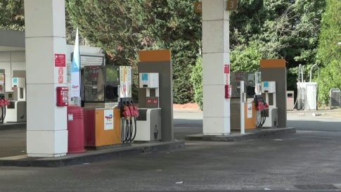 Κόντρα για τα κυβερνητικά μέτρα – Η κυβέρνηση μιλά για ανάσες στην κοινωνία – Αποσπασματικά τα χαρακτηρίζει η αντιπολίτευση