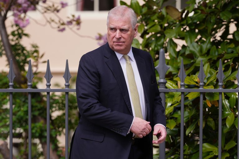 Βρετανία: Το παλάτι κρατά αποστάσεις από τη δικαστική κίνηση του Άντριου