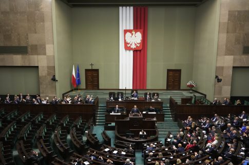 Περιστατικό στην αεροπορική βάση Φέρφορντ: Δύο ύποπτοι συνελήφθησαν ξανά στη Βρετανία για κατασκοπεία υπέρ του Ιράν