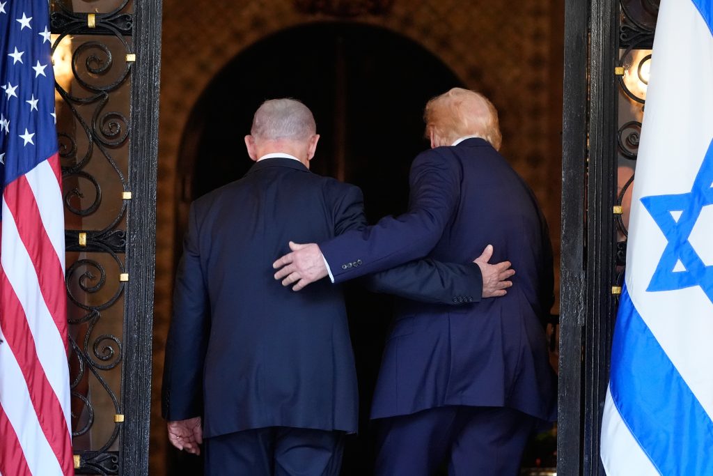 Financial Times: Ο Νετανιάχου σχεδίαζε νέο μεγάλο χτύπημα στο Ιράν, αλλά ο Τραμπ φέρεται να το μπλόκαρε