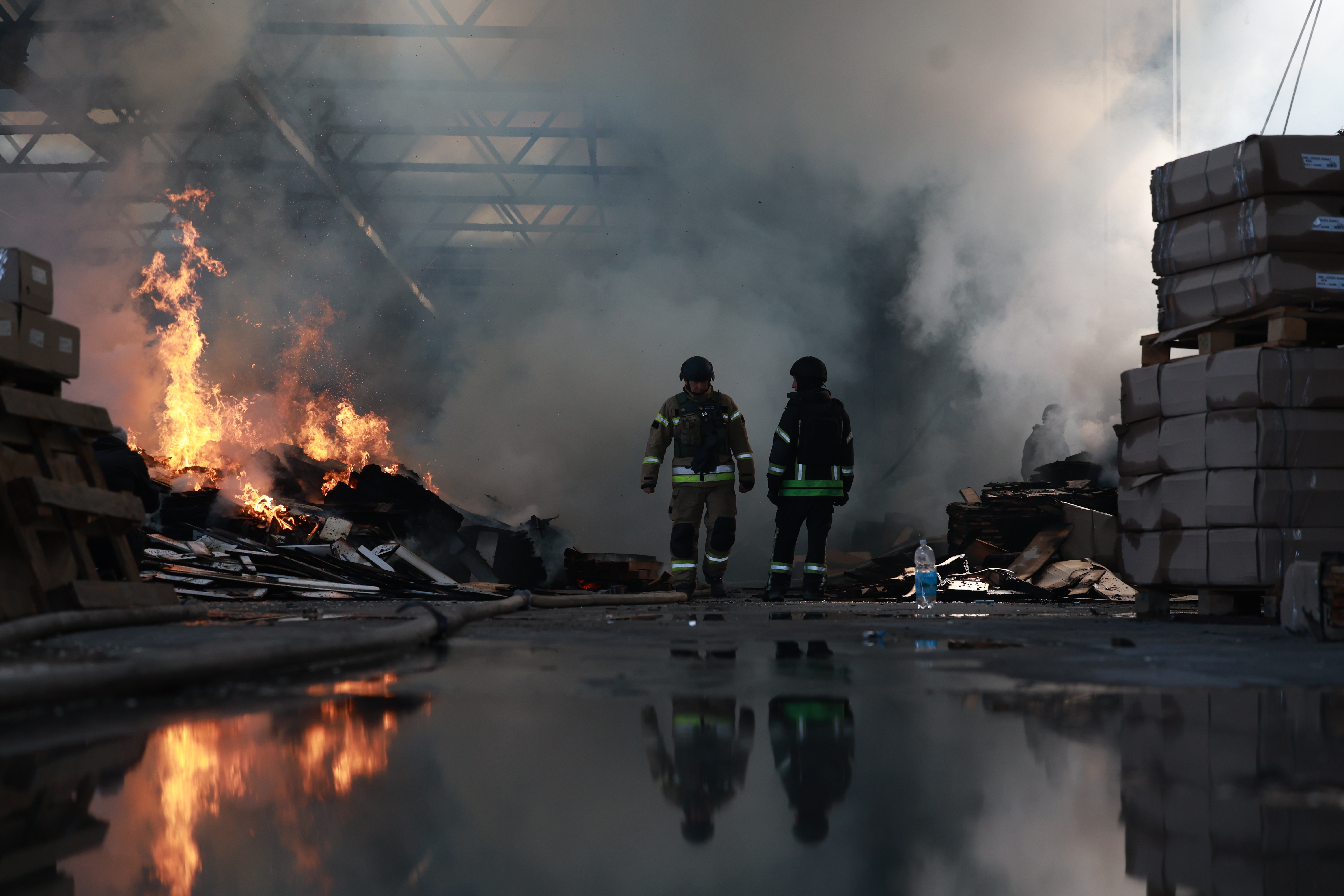 Ουκρανία: Τουλάχιστον δύο νεκροί από ρωσική επίθεση με βαλλιστικούς πυραύλους στο Κίεβο