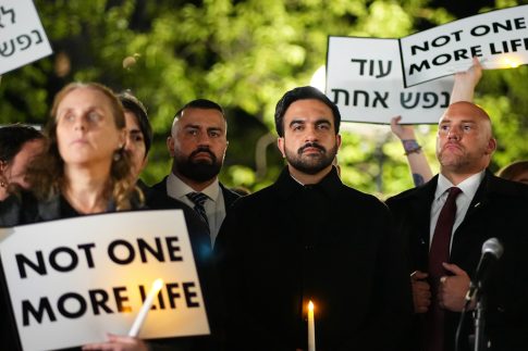 Συνάντηση του δημάρχου Χαλκηδόνος με τη διοίκηση του ΟΣΕΘ για την ενίσχυση των συγκοινωνιών