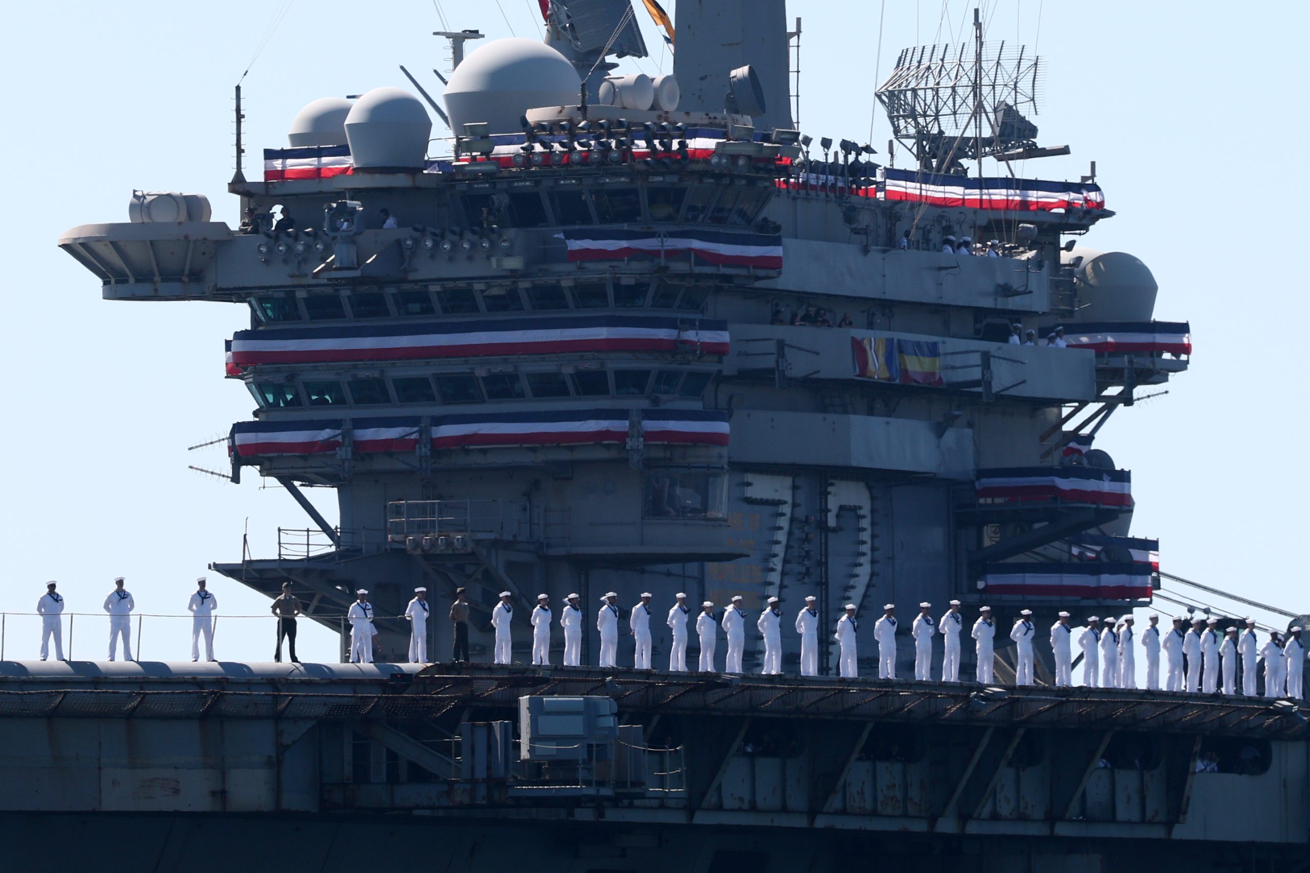 APTOPIX USS Lincoln Returns Home ΗΠΑ: Επέστρεψε το USS Abraham Lincoln έπειτα από πολύμηνη αποστολή στη Μέση Ανατολή