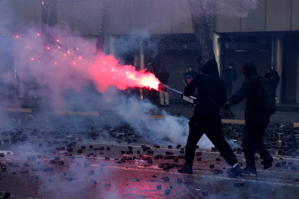 Κλιμακώνονται οι αντικυβερνητικές διαδηλώσεις στην Αλβανία: Νέο κάλεσμα για κινητοποιήσεις σήμερα – Τι μεταδίδει ο απεσταλμένος του ΕΡΤnews στα Τίρανα