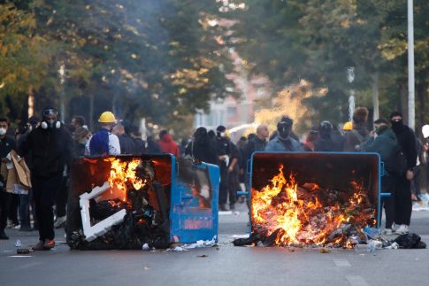Η ανάγκη μας να πιστεύουμε <bro> μια θετική είδηση