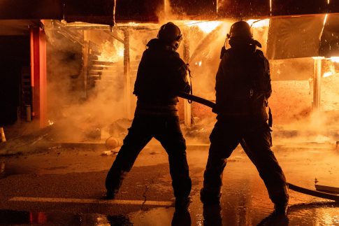 Σερβία: Μαζικοί πανηγυρισμοί για τη νίκη της «Φοιτητικής Λίστας» στις εκλογές – Συγχαρητήρια από την ΕΕ