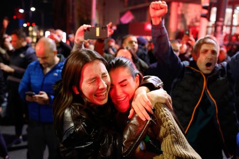 Εξετράπη της πορείας του λεωφορείο του Πολεμικού Ναυτικού στην Ιόνια Οδό