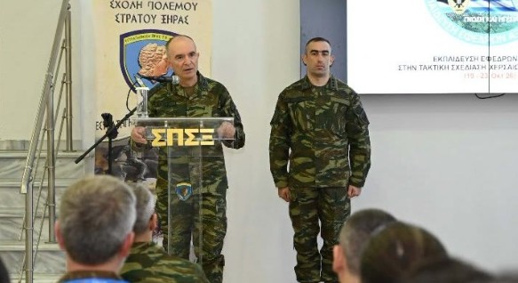 Θεσσαλονίκη: Επίσκεψη του αρχηγού ΓΕΣ στην Σχολή Πολέμου Στρατού Ξηράς