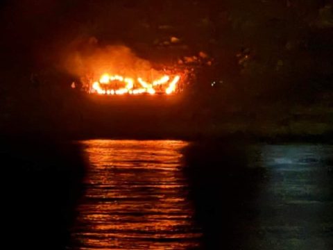 Η βροχή ματαίωσε τη παρέλαση των επτά μαθητών του Αγαθονησίου – Ακυρώθηκαν οι παρελάσεις σε Ανατολική και Δυτική Σάμο
