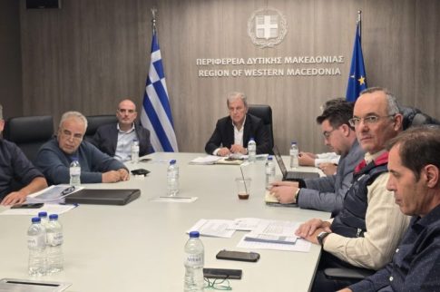 <strong>Κοζάνη: Ημερίδα της ΟΛΜΕ «Σύγχρονες Προκλήσεις στη Δευτεροβάθμια Εκπαίδευση»</strong>