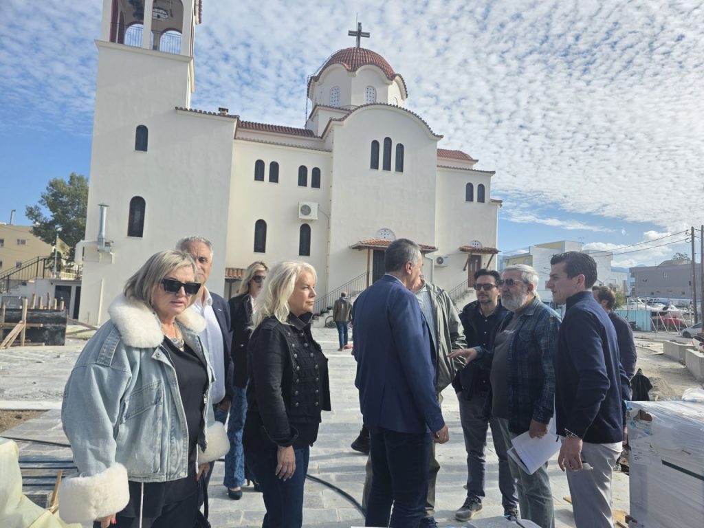 Κουρέτας και Μπέος στα έργα ανάπλασης των Αλυκών και της πλατείας του Αγ. Τρύφωνα Νεάπολης Βόλου