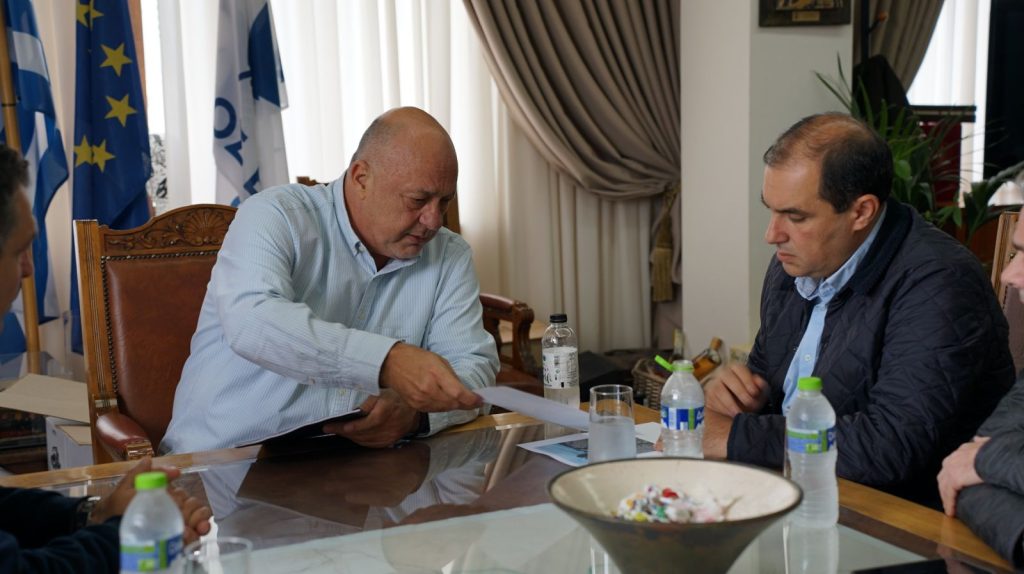 Βόλος: Η αγροτική οδοποιία στο επίκεντρο της συνάντησης Κατσαφάδου- Μπέου
