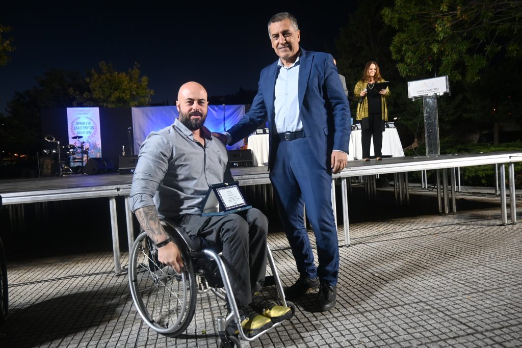 Ο δήμος Ελασσόνας τίμησε 140 παλαίμαχους και εν ενεργεία διακριθέντες αθλητές της περιοχής