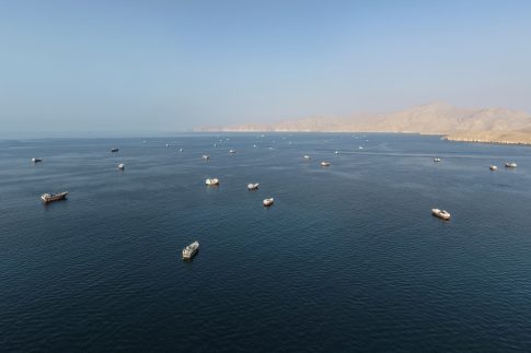 Βίντεο: Η υψηλότερη κούνια της Ευρώπης αιωρείται στα 120 μέτρα και έχει θέα τον Πύργο Τηλεόρασης του Βερολίνου